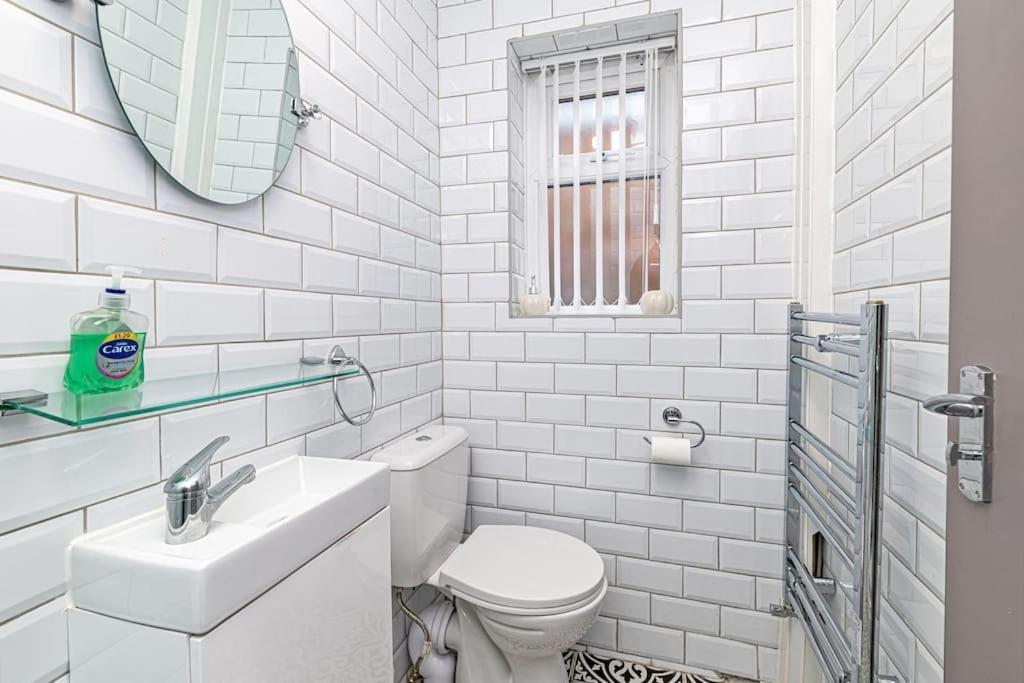 3 Bedroom Holiday House Liverpool Esterno foto